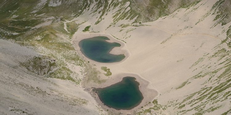 Il Lago di Pilato, rosso e maledetto