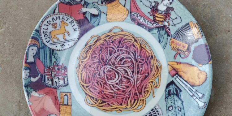 Il piatto della 60ª Sagra degli Spaghetti all’Amatriciana: simboli d’identità