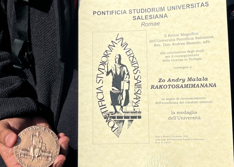 Don Zo Andry, orgoglio amatriciano: licenza in Teologia con il massimo dei voti