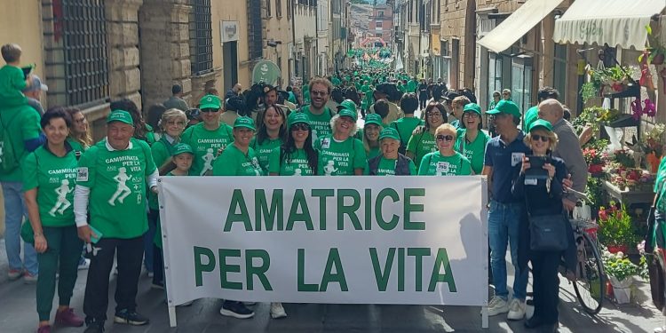 Una “Camminata per la Vita” tra le strade di Rieti: presenti anche le bande di Amatrice e Accumoli